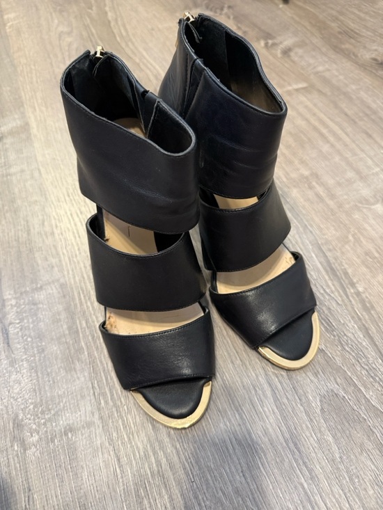 Jessica Simpson Shoes - Jessica Simpson heels 8.5